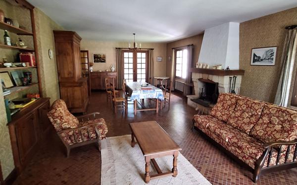 Maison à vendre    6 pièces • 302 m2 Saint-Georges-de-Didonne