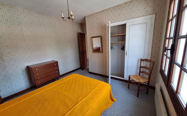 Maison à vendre    6 pièces • 302 m2 Saint-Georges-de-Didonne