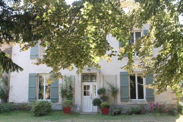 Maison à GESNES-LE-GANDELIN, 72130 - 7 pièces 180m²