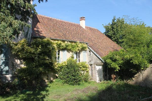 Maison à GESNES-LE-GANDELIN, 72130 - 7 pièces 180m²