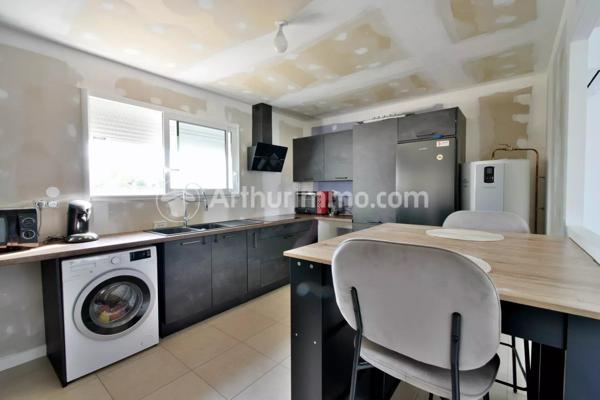 Vente                                                      Maison
                        
                     4 pièces                      89 m2                     à Saint-Gauzens