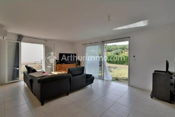 Vente                                                      Maison
                        
                     4 pièces                      89 m2                     à Saint-Gauzens
