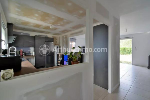 Vente                                                      Maison
                        
                     4 pièces                      89 m2                     à Saint-Gauzens