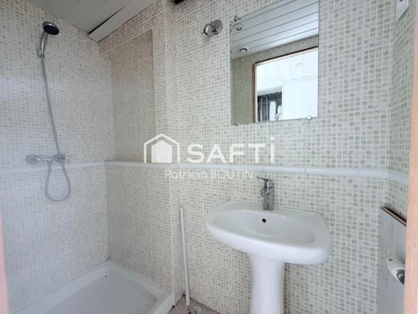 PAVILLON 4 CHAMBRES + GARAGE ET JARDIN A NIORT