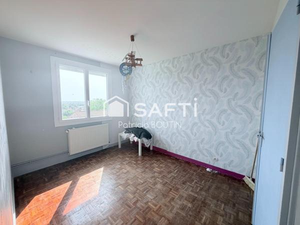 PAVILLON 4 CHAMBRES + GARAGE ET JARDIN A NIORT