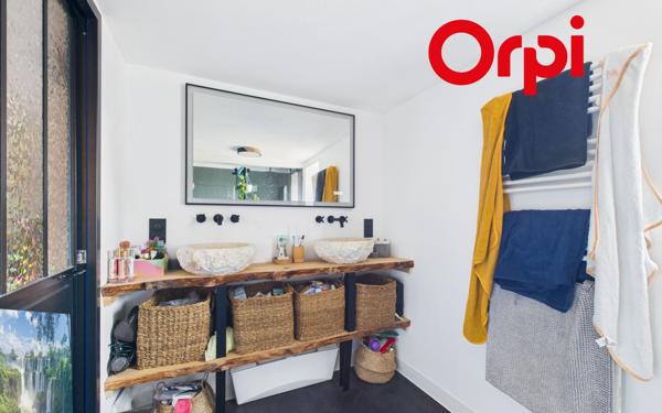 Maison à vendre    5 pièces •  Bernay