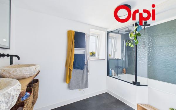 Maison à vendre    5 pièces •  Bernay