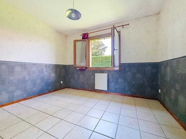 Exclusif : Maison familiale 5 chambres sur terrain paysager de 605 m² sur quartier calme de Charvieu