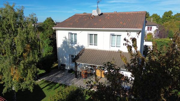 BUXEROLLES - PROCHE COMMODITES - MAISON 4 CHAMBRES 124m² - LUMINEUSE