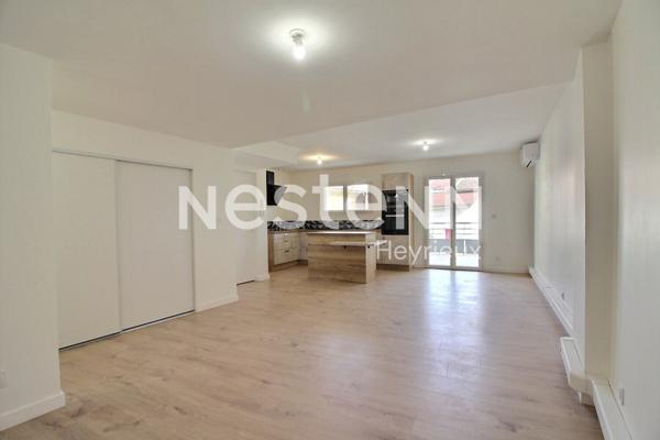 Centre Heyrieux: Appartement de type 3 , terrasse, stationnement et cave