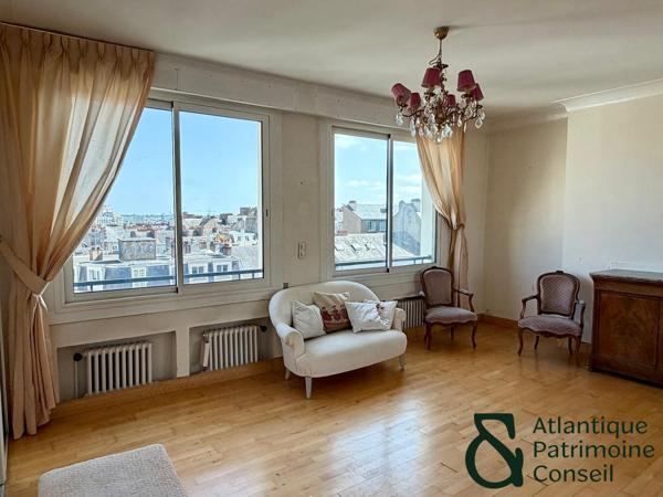 NANTES PLEIN CENTRE - T4 DERNIER ETAGE