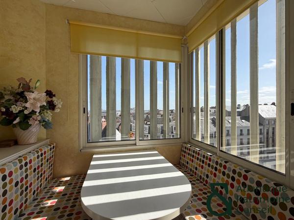 NANTES PLEIN CENTRE - T4 DERNIER ETAGE