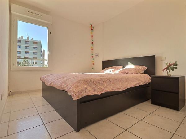 A vendre appartement de type 3 avec terrasse et parking à Marseille 13013 - Saint Jérôme