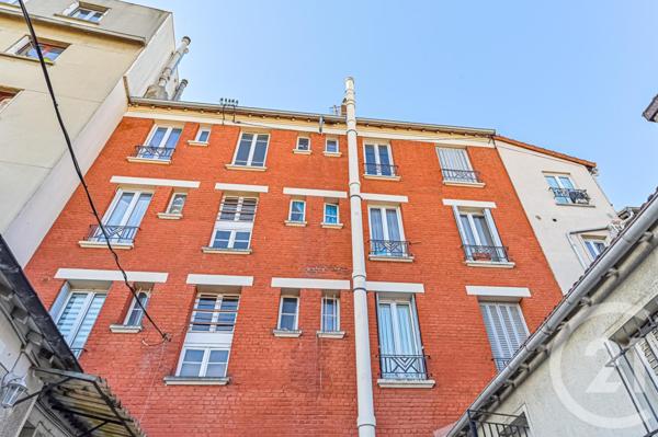 Immeuble à vendre  459,25 m2 LA COURNEUVE - 93