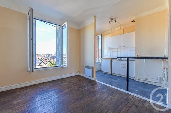 Immeuble à vendre  459,25 m2 LA COURNEUVE - 93