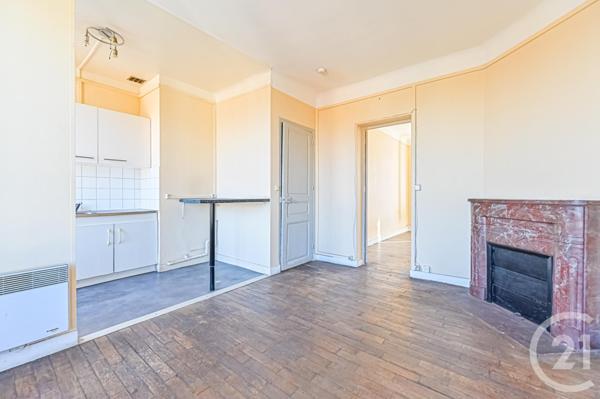 Immeuble à vendre  459,25 m2 LA COURNEUVE - 93