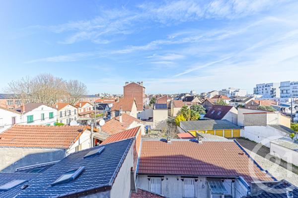 Immeuble à vendre  459,25 m2 LA COURNEUVE - 93