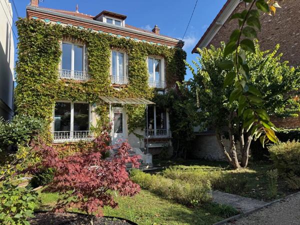 Vente                                                      Maison
                        
                     5 pièces                                         à Combs-la-Ville