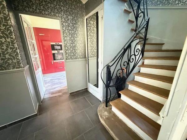 Vente                                                      Maison
                        
                     5 pièces                                         à Combs-la-Ville