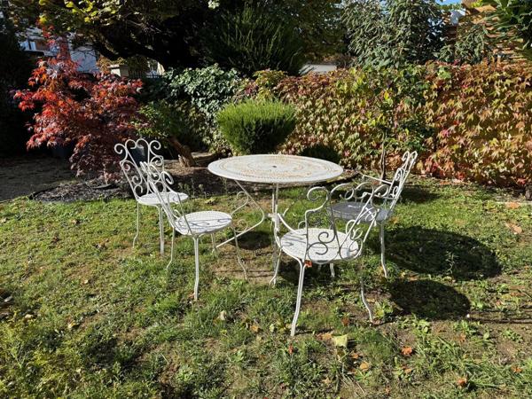 Vente                                                      Maison
                        
                     5 pièces                                         à Combs-la-Ville