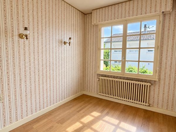 MAISON DE CARACTERE - 7 CHAMBRES