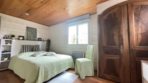 Vaste maison familiale, environnement verdoyant