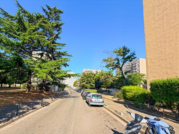 Appartement 4 pièces à Rosny-sous-Bois - Bois-Perrier