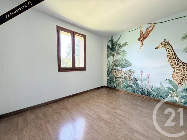 Maison à vendre  5 pièces - 101,35 m 2   GOURDON  - 46