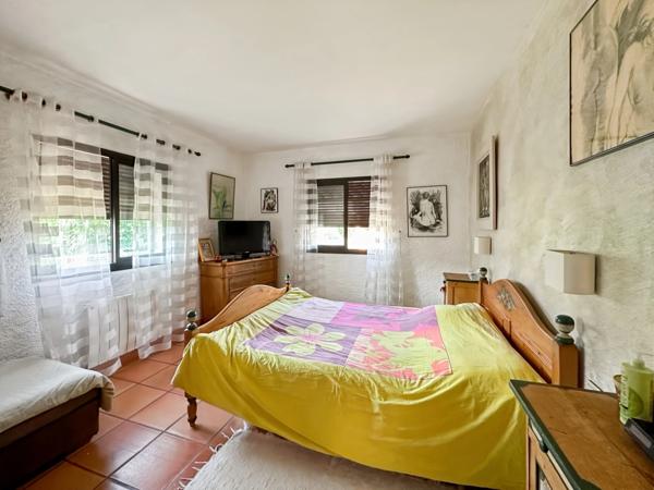 Dpt Pyrénées Orientales (66) - À VENDRE : Maison familiale 162 m² avec Terrasse – Piscine – Garage – Dépendances – sur terrain de 1600 m² environ