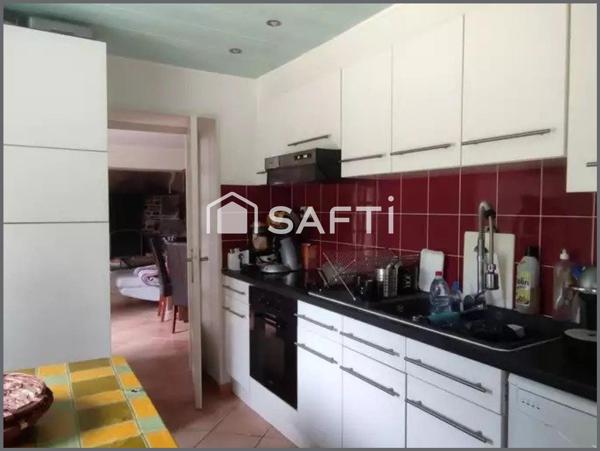 Safti-Benjamin Marcouiller vous propose : Maison 5 pièces.