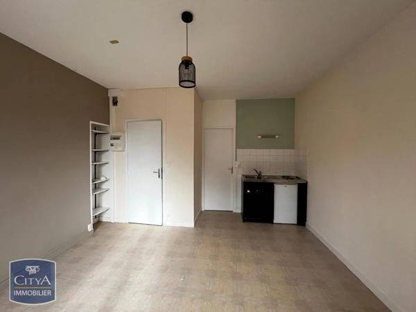 Appartement à louer 1 pièce 22.12m² Le Blanc (36300)