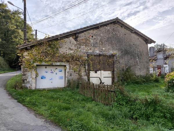 Maison dans Terres-de-Haute-Charente