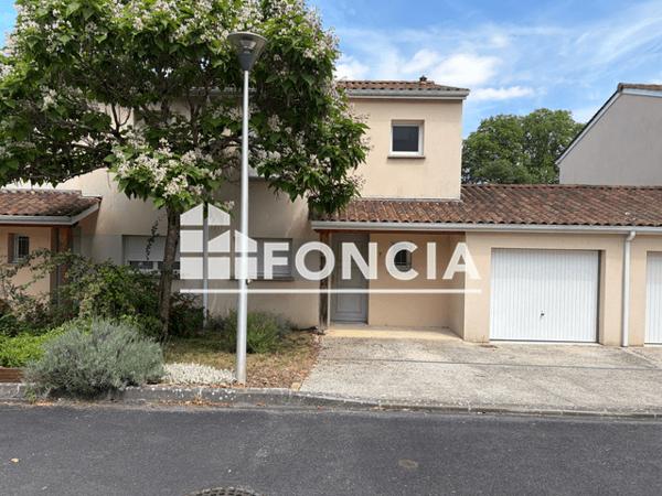 Location Maison 4 pièces 82.95 m² - VILLA 7 Saint Michel 16470