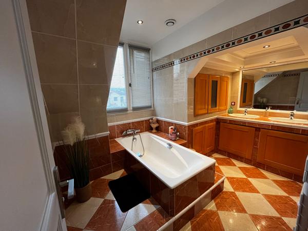 Maison 6 pièces 150 m2
