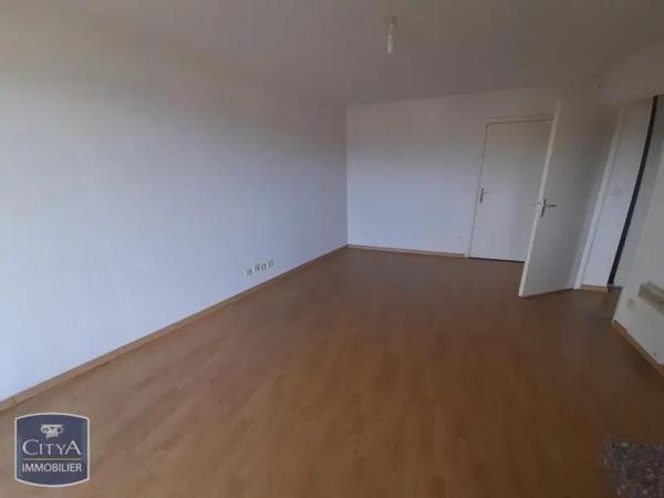 Appartement à louer 2 pièces 41.55m² Bagnères-de-Bigorre (65200)