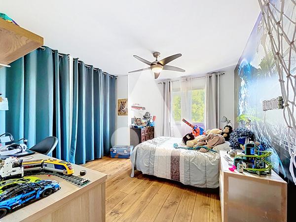 Maison 6 pièces 220 m2