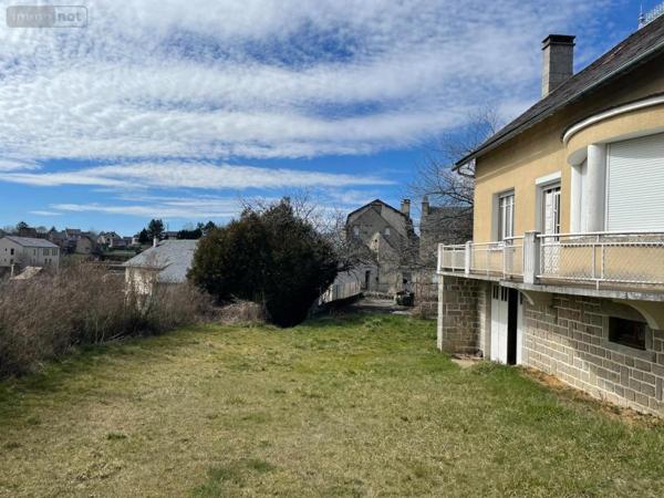 Maison à vendre à Peyre en Aubrac en Lozère (48130), ref : 48032-113