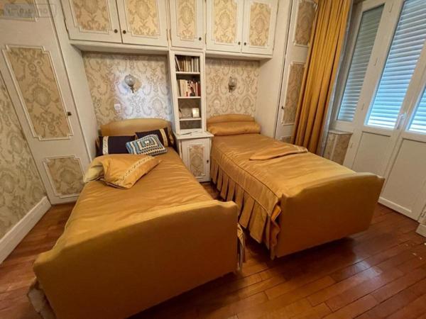 Maison à vendre à Peyre en Aubrac en Lozère (48130), ref : 48032-113