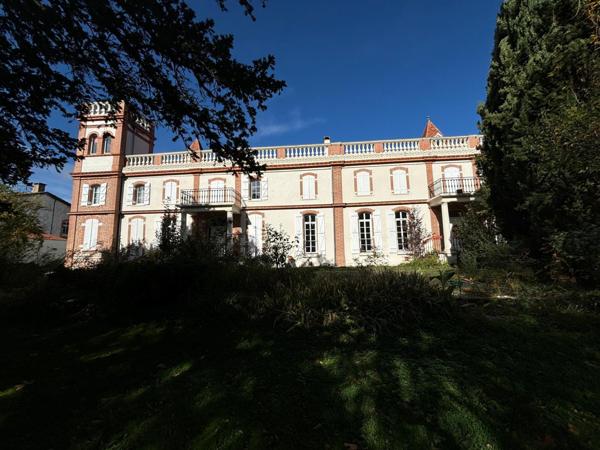 Appartement 6 pièces - 223 m²