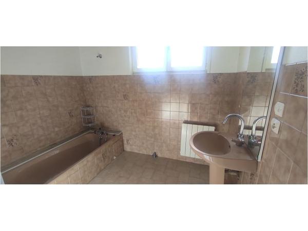 Appartement F3 - MONTVERDUN