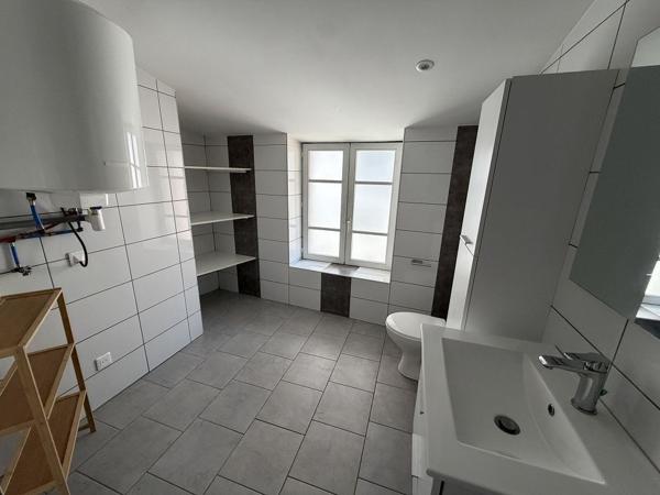 Appartement F3 - MONTROND LES BAINS