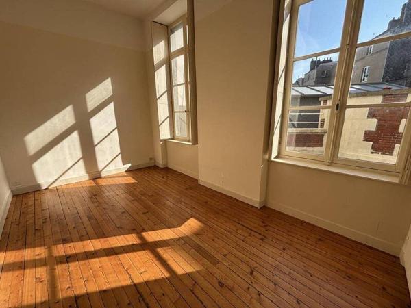 Appartement 3 pièces - 44000 Nantes -  DOBREE