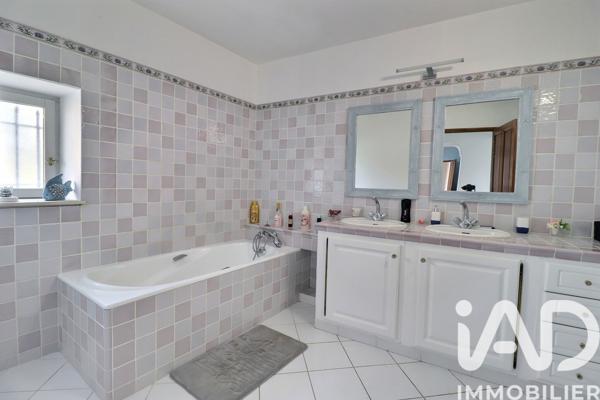 Maison à vendre 7 pièces 180 m² Sorgues