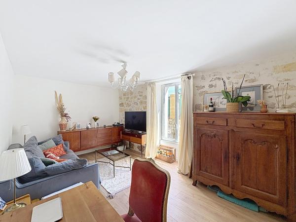 Joli maison en pierre rénovée avec goût