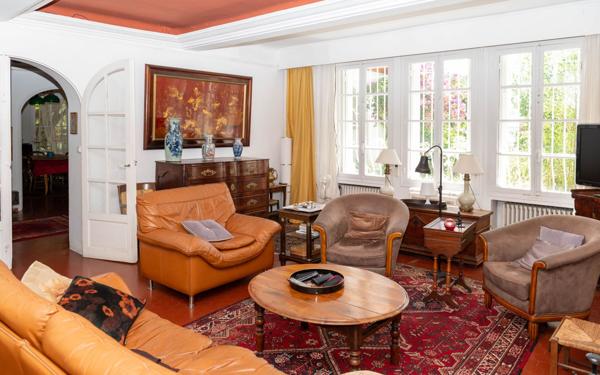 Maison à vendre    6 pièces • 200 m2 La Seyne-sur-Mer