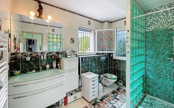 Maison à vendre    6 pièces • 196 m2 Châteauneuf-Grasse