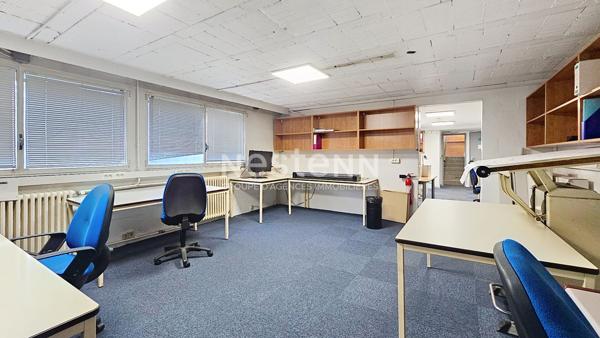 Bureaux de 284 m² à MORANGIS