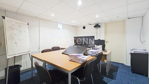 Bureaux de 284 m² à MORANGIS