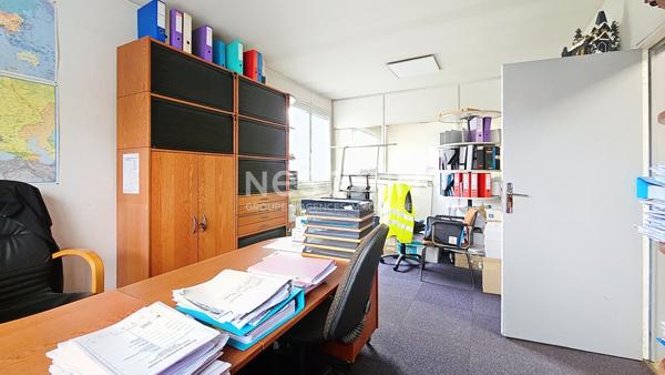Bureaux de 284 m² à MORANGIS