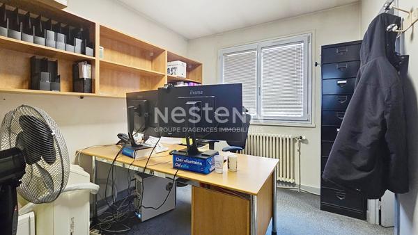 Bureaux de 284 m² à MORANGIS